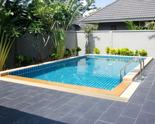 kontraktor kolam renang